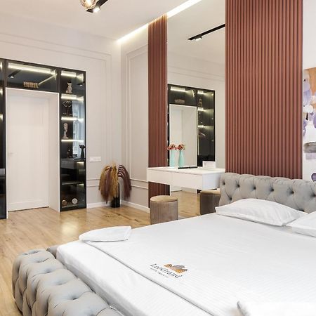 Leogrand Apartments On Leontovycha 17 Lviv Eksteriør bilde