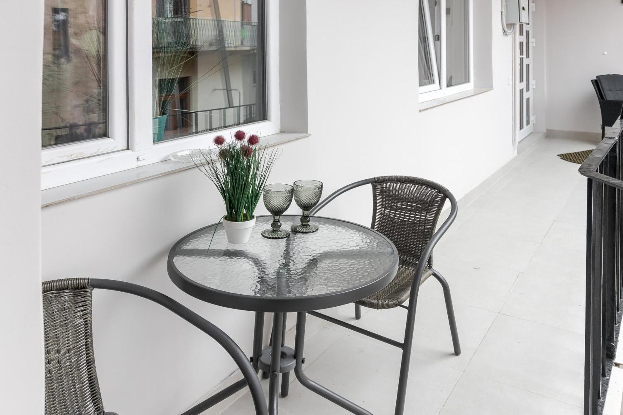 Leogrand Apartments On Leontovycha 17 Lviv Eksteriør bilde